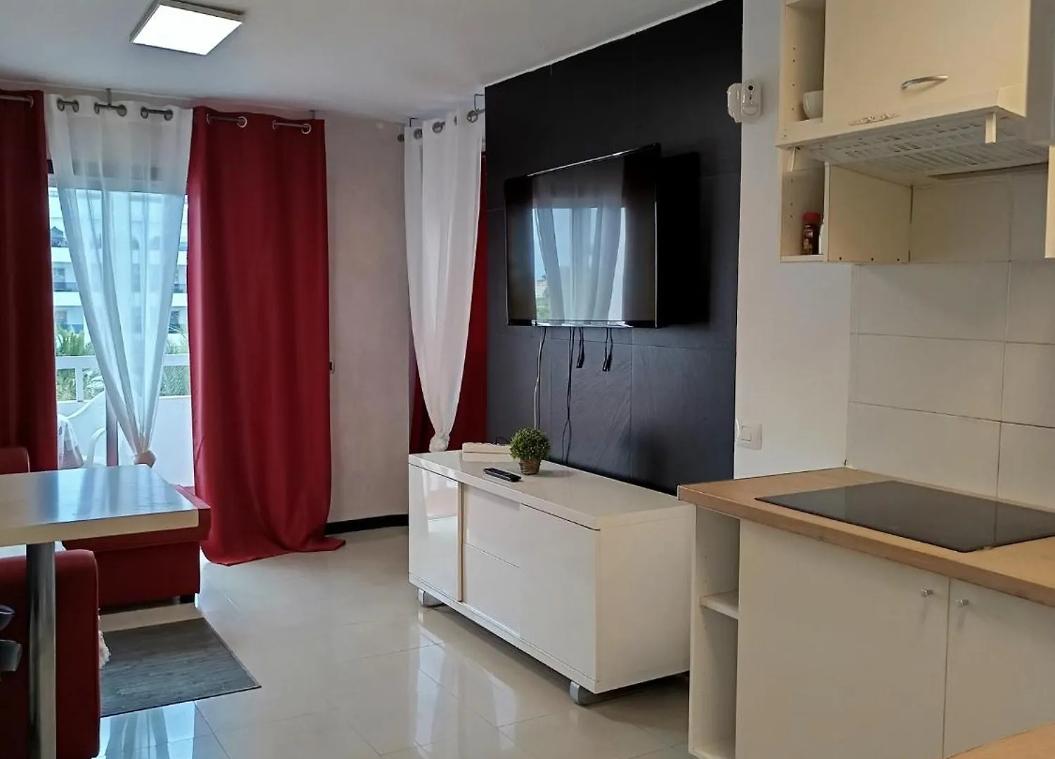 Casa Saura -Playa De Las Americas 아로나 아파트