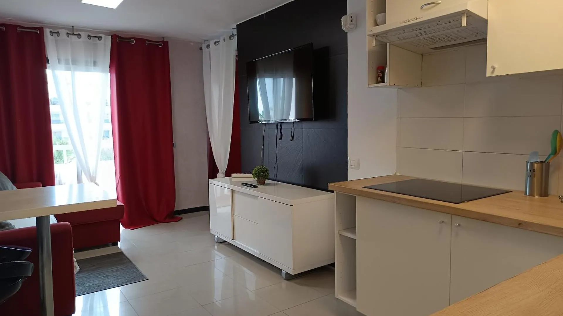 Casa Saura -Playa De Las Americas 아로나